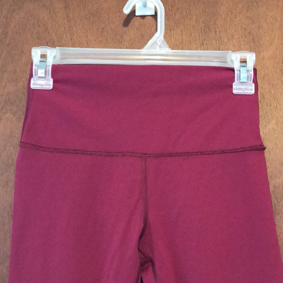 Lululemon workout pants 4 - Picture 2 of 5